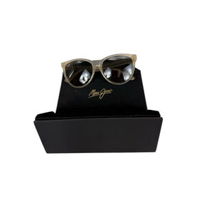 Maui Jim Glory Glory MJ833-245 Polarized Sunglasses In Milky Almond Grey